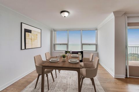 Tiny photo for 5733 N Sheridan Road #23B, Chicago, IL 60660 (MLS # 12558222)