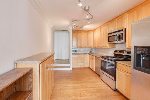 Tiny photo for 5733 N Sheridan Road #23B, Chicago, IL 60660 (MLS # 12558222)