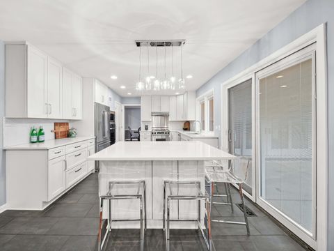 Tiny photo for 2409 The Strand, Northbrook, IL 60062 (MLS # 12615919)