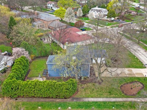 Tiny photo for 2409 The Strand, Northbrook, IL 60062 (MLS # 12615919)