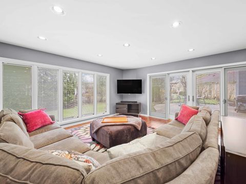 Tiny photo for 2409 The Strand, Northbrook, IL 60062 (MLS # 12615919)