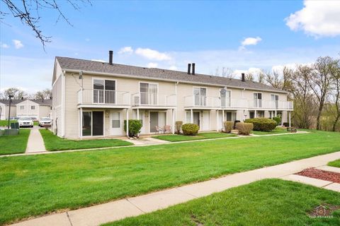 Tiny photo for 512 MEADOW GREEN Lane, Round Lake Beach, IL 60073 (MLS # 12621464)