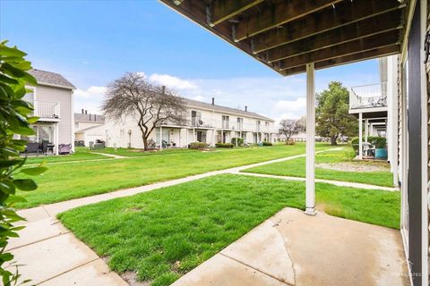 Tiny photo for 512 MEADOW GREEN Lane, Round Lake Beach, IL 60073 (MLS # 12621464)