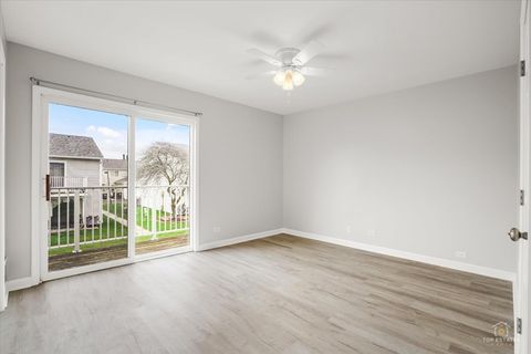 Tiny photo for 512 MEADOW GREEN Lane, Round Lake Beach, IL 60073 (MLS # 12621464)