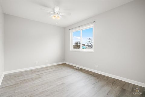 Tiny photo for 512 MEADOW GREEN Lane, Round Lake Beach, IL 60073 (MLS # 12621464)