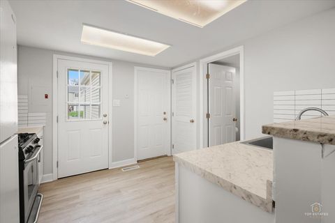 Tiny photo for 512 MEADOW GREEN Lane, Round Lake Beach, IL 60073 (MLS # 12621464)