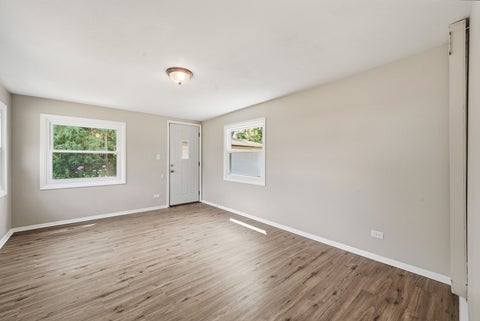 Tiny photo for 423 Lawrence Avenue, Grayslake, IL 60030 (MLS # 12714894)