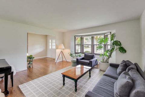 Tiny photo for 3790 Whispering Trails Drive, Hoffman Estates, IL 60192 (MLS # 12595630)