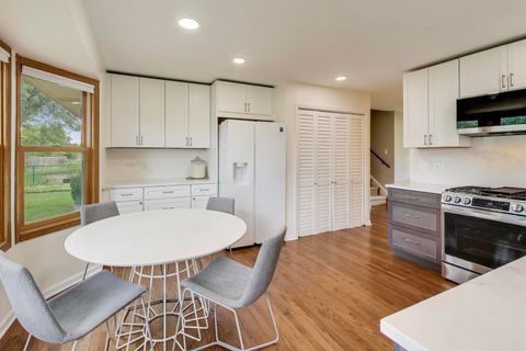 Tiny photo for 3790 Whispering Trails Drive, Hoffman Estates, IL 60192 (MLS # 12595630)