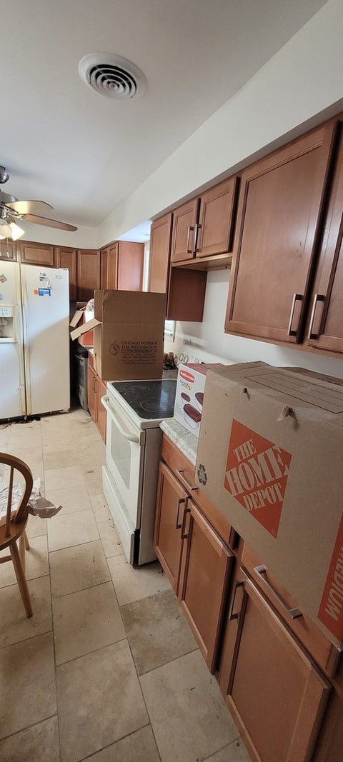 Tiny photo for 2747 W Lunt Avenue, Chicago, IL 60645 (MLS # 12649377)