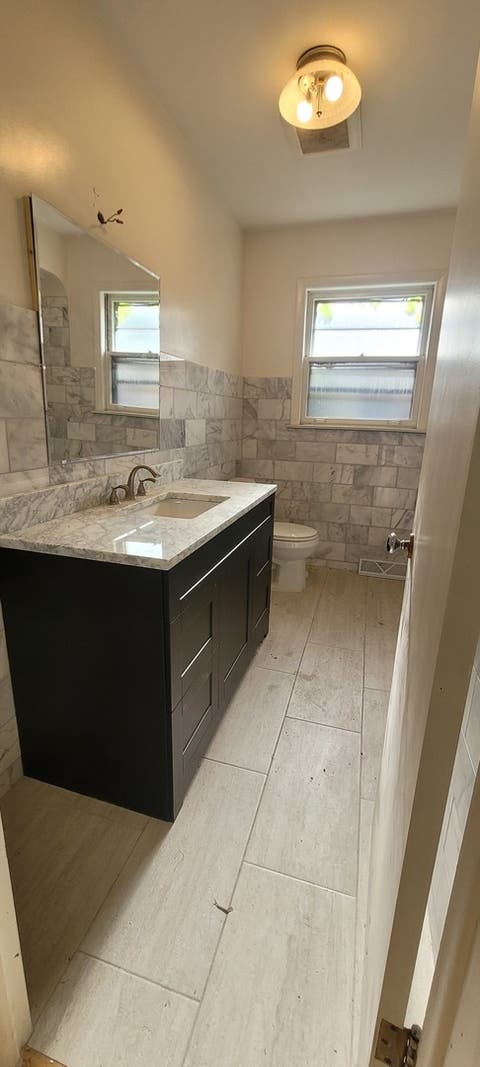 Tiny photo for 2747 W Lunt Avenue, Chicago, IL 60645 (MLS # 12649377)