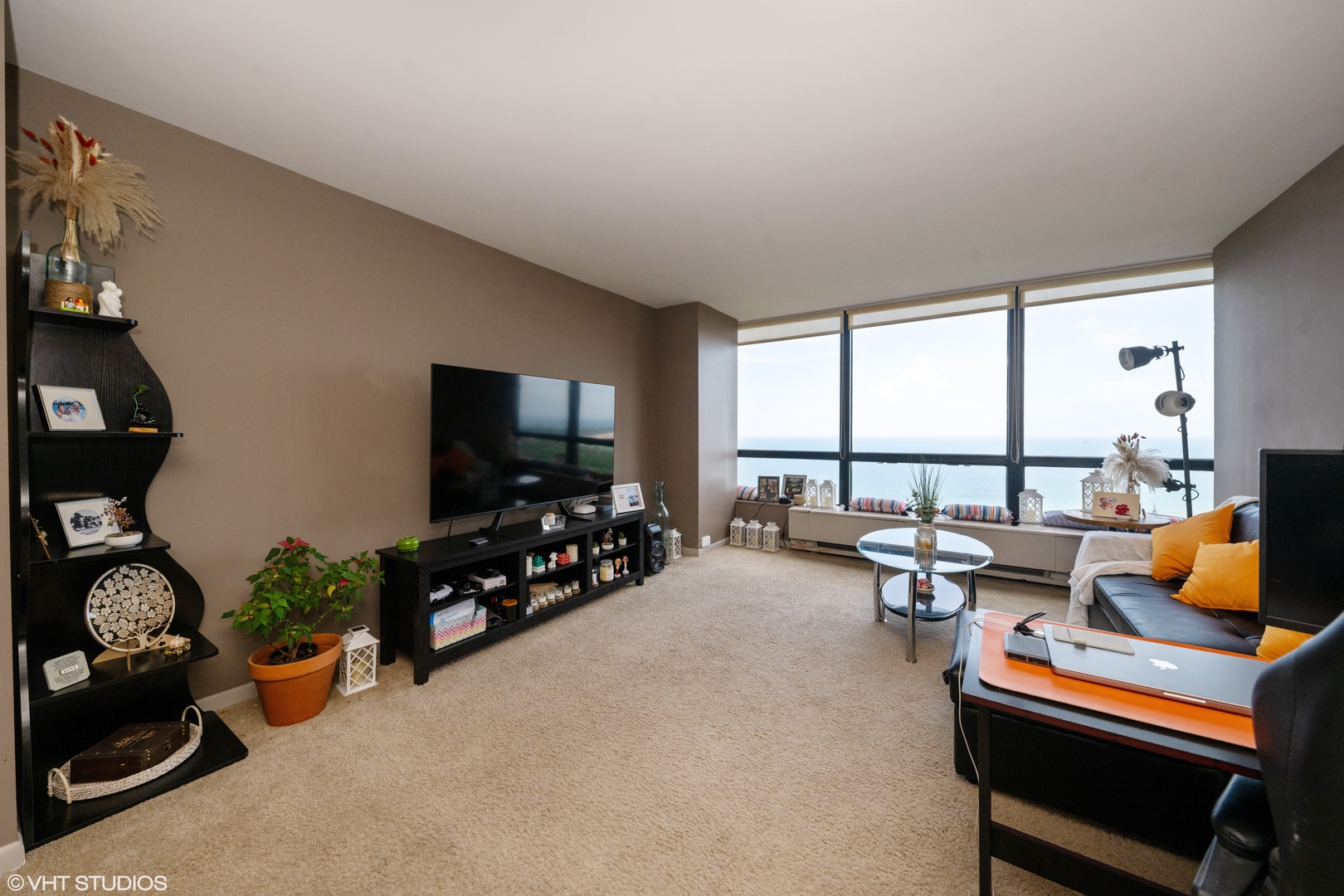 5415 N Sheridan Road 3405