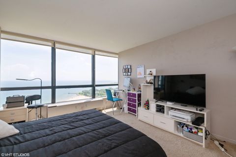 Tiny photo for 5415 N Sheridan Road #3405, Chicago, IL 60640 (MLS # 12423006)