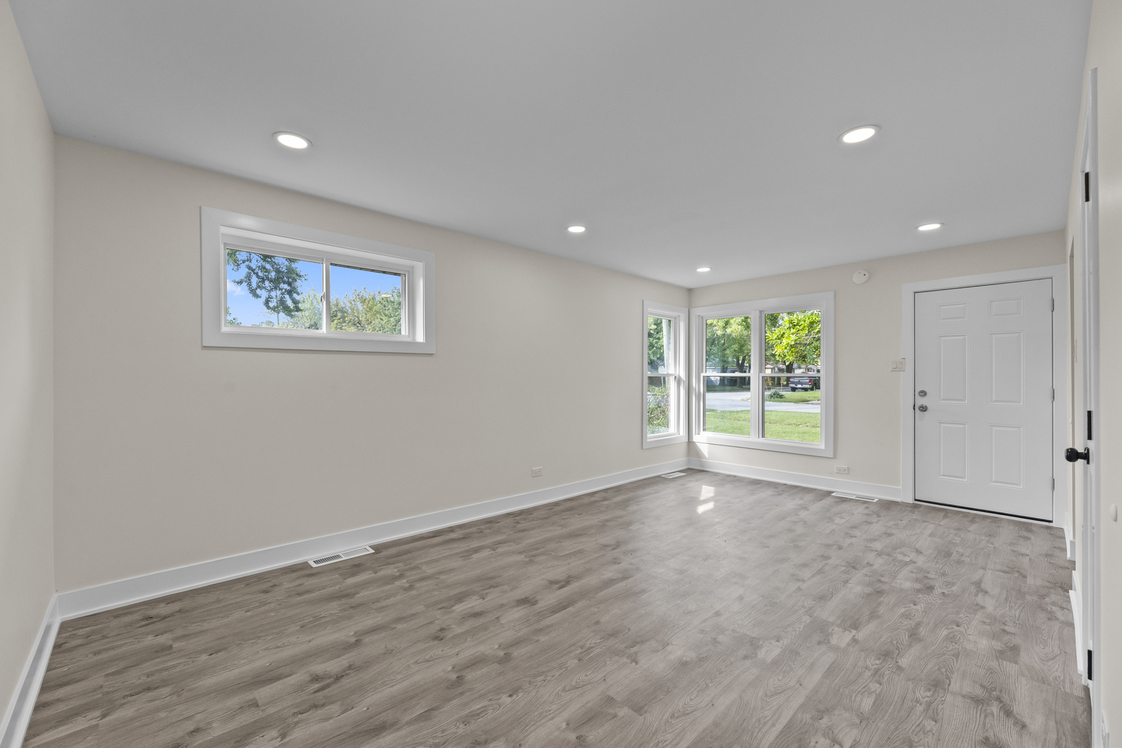 17157 Chicago Avenue