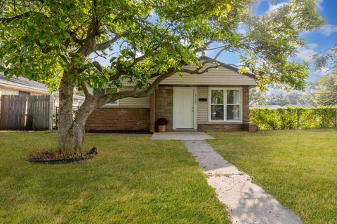 Photo of 17157 Chicago Avenue, Lansing, IL 60438 (MLS # 12505435) Photo of 17157 Chicago Avenue, Lansing, IL 60438 (MLS # 12505435)