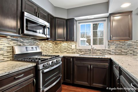 Tiny photo for 34110 N White Oak Lane #37B, Gurnee, IL 60031 (MLS # 12542469)