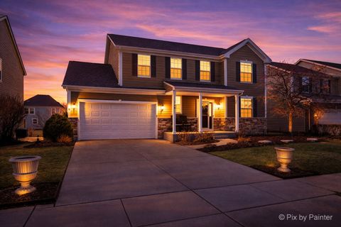 Photo of 748 Cashmere Lane, Elgin, IL 60124 (MLS # 12614650)