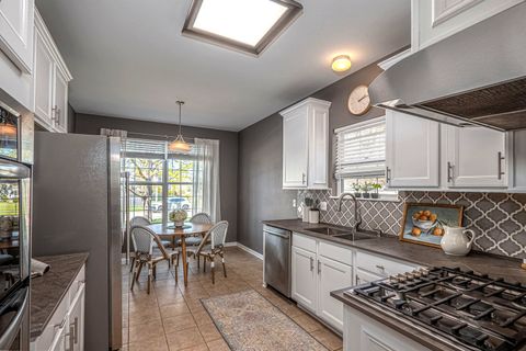 Tiny photo for 758 Oak Hollow Drive, Crystal Lake, IL 60014 (MLS # 12629158)