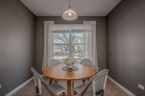 Tiny photo for 758 Oak Hollow Drive, Crystal Lake, IL 60014 (MLS # 12629158)