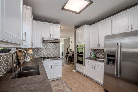 Tiny photo for 758 Oak Hollow Drive, Crystal Lake, IL 60014 (MLS # 12629158)