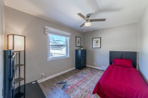 Tiny photo for 5806 S Menard Avenue, Chicago, IL 60638 (MLS # 12572567)