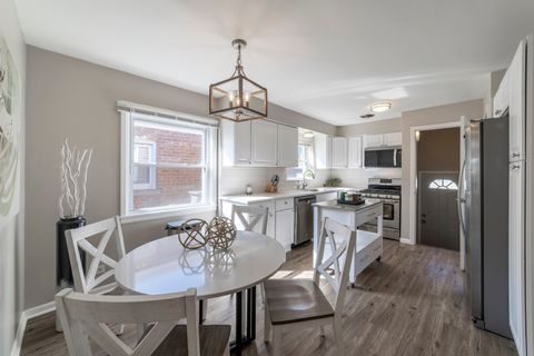 Tiny photo for 5806 S Menard Avenue, Chicago, IL 60638 (MLS # 12572567)