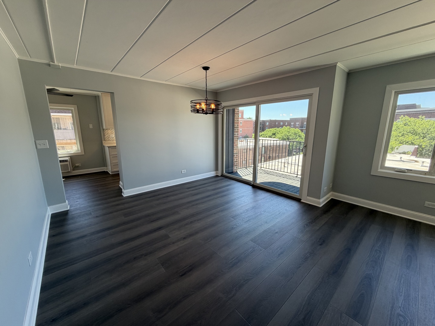 659 Des Plaines Avenue 5D