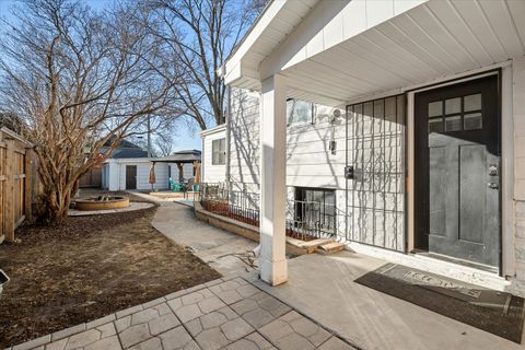 A home in Evergreen Park