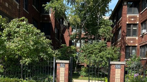 Tiny photo for 512 Madison Street #1S, Oak Park, IL 60302 (MLS # 12457939)