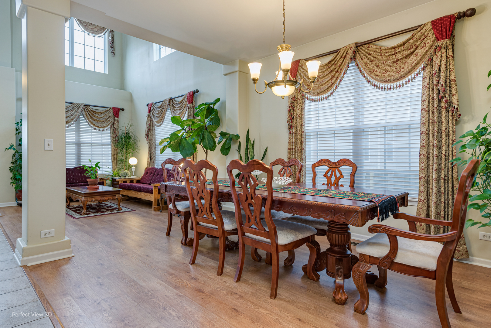 1409 Snowberry Lane