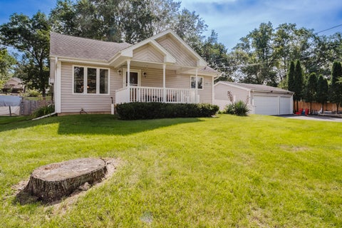 Photo of 38315 N 5th Avenue, Spring Grove, IL 60081 (MLS # 12755269)