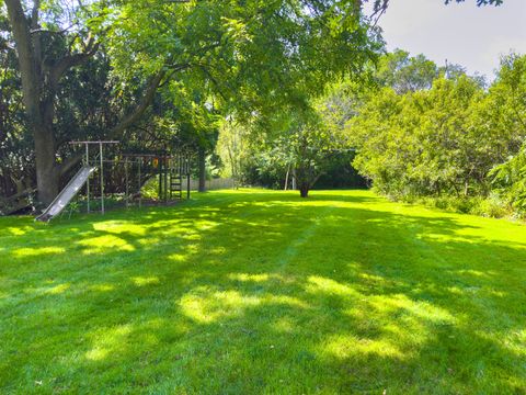 A home in La Grange