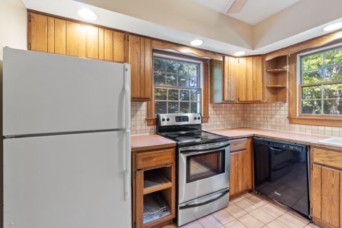 Tiny photo for 39W275 Fabyan Parkway, Geneva, IL 60134 (MLS # 12455290)