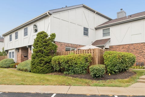 Tiny photo for 106 Queens Cove, Barrington, IL 60010 (MLS # 12782526)
