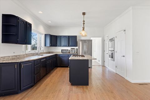 Tiny photo for 2321 Steeple Chase Circle W, Libertyville, IL 60048 (MLS # 12618129)