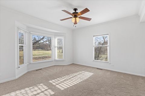 Tiny photo for 2321 Steeple Chase Circle W, Libertyville, IL 60048 (MLS # 12618129)