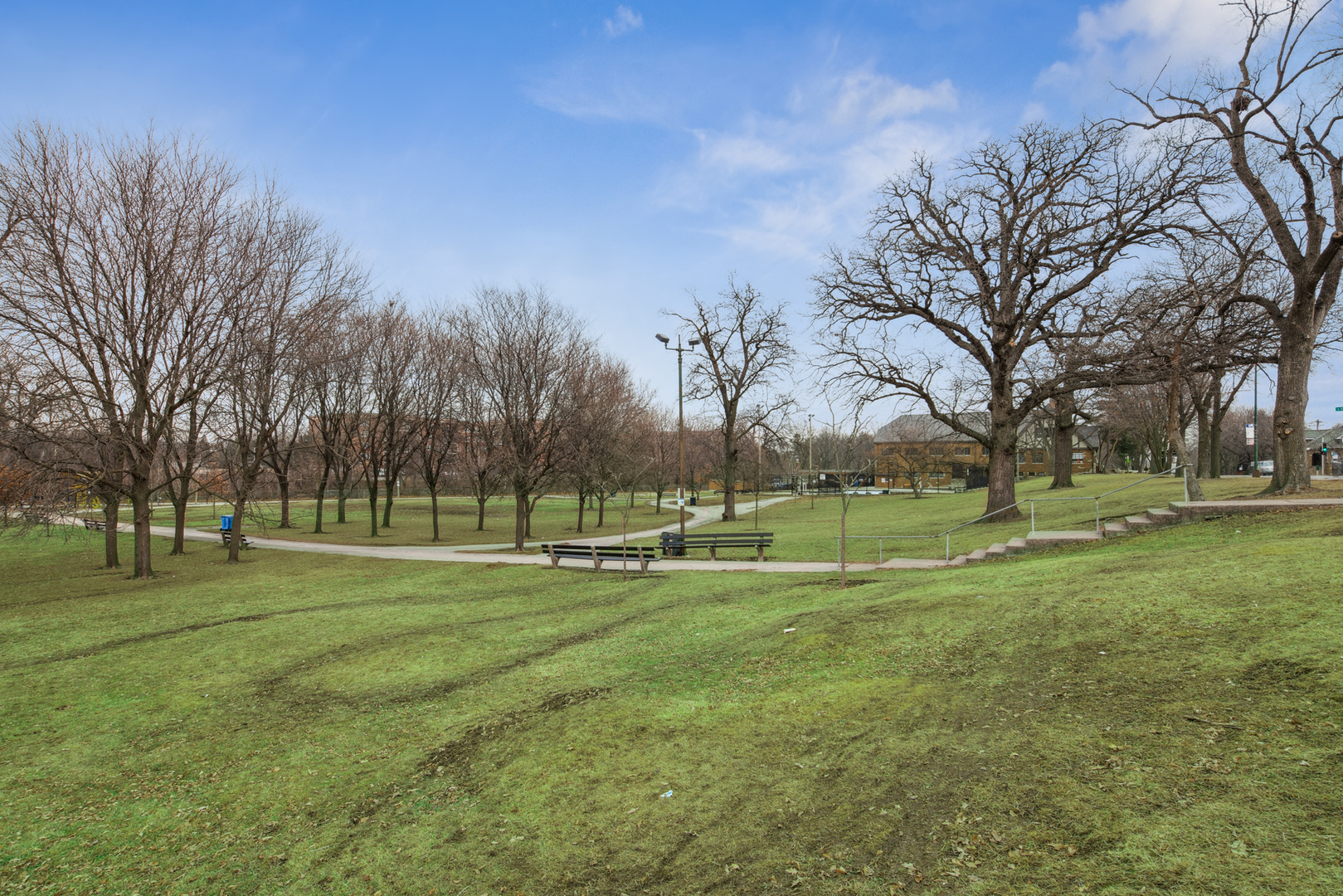 5225 N Riversedge Terrace 201