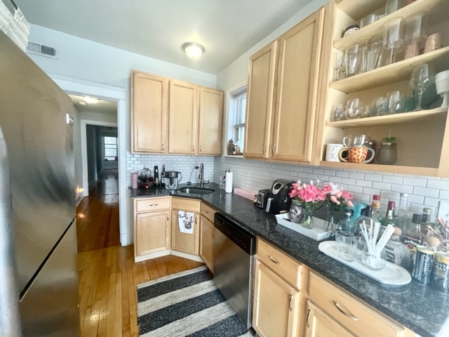 3706 N FREMONT Street 3