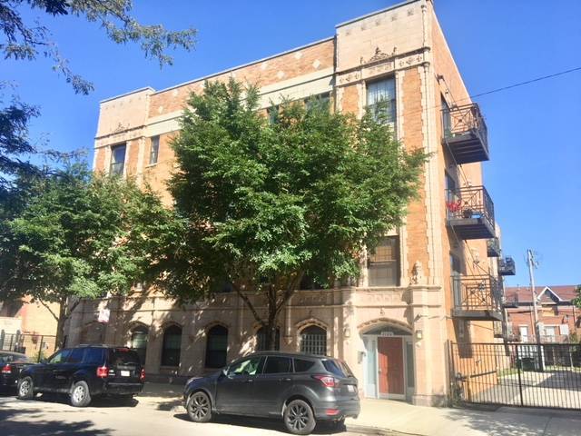 Photo 1 of 7 — 2120 W Washington Boulevard 203, Chicago, IL 60612