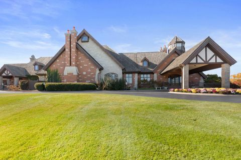 Tiny photo for 226 Biltmore Drive, North Barrington, IL 60010 (MLS # 12509213)