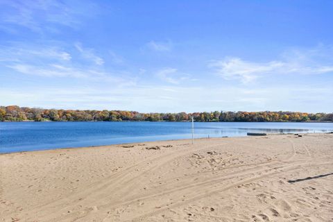 Tiny photo for 226 Biltmore Drive, North Barrington, IL 60010 (MLS # 12509213)