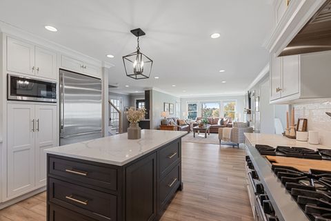 Tiny photo for 226 Biltmore Drive, North Barrington, IL 60010 (MLS # 12509213)