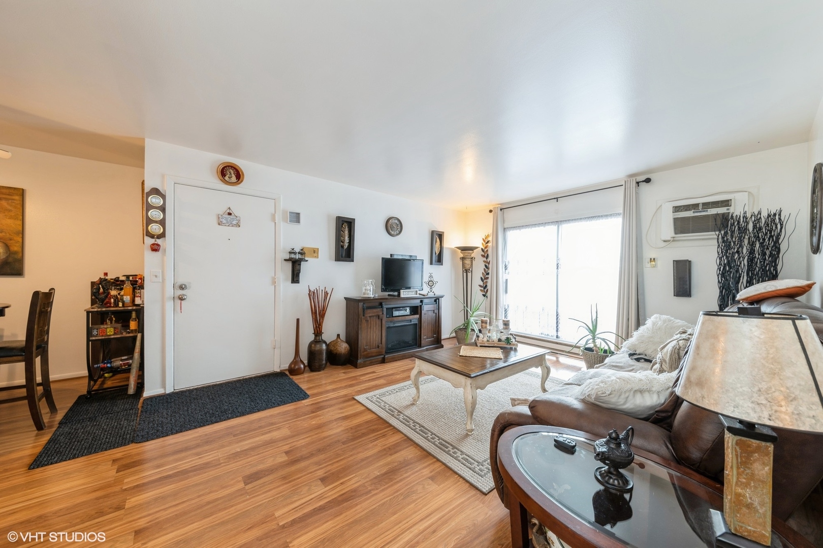 162 N Waters Edge Drive 202