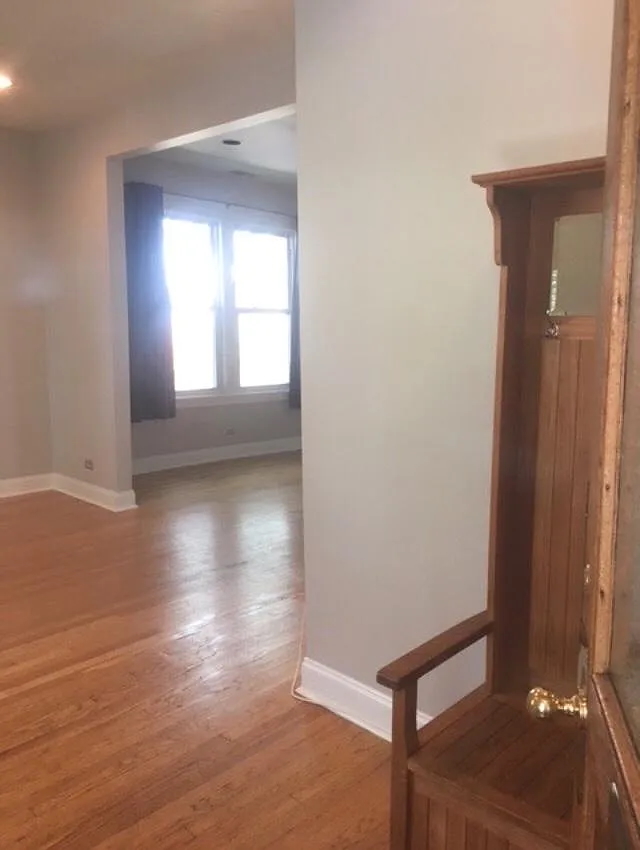 1901 W Fletcher Street 1