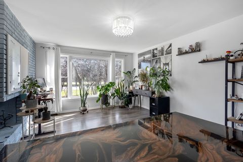 Tiny photo for 886 W Palatine Road, Palatine, IL 60067 (MLS # 12338205)