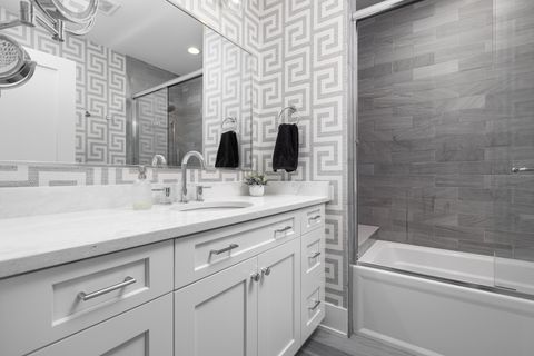 Tiny photo for 912 E Chicago Avenue, Naperville, IL 60540 (MLS # 12483190)