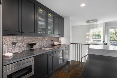 Tiny photo for 912 E Chicago Avenue, Naperville, IL 60540 (MLS # 12483190)