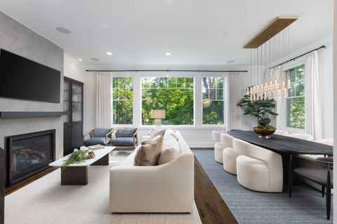 Tiny photo for 912 E Chicago Avenue, Naperville, IL 60540 (MLS # 12483190)