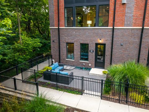 Tiny photo for 912 E Chicago Avenue, Naperville, IL 60540 (MLS # 12483190)