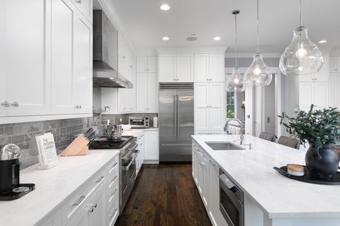 Tiny photo for 912 E Chicago Avenue, Naperville, IL 60540 (MLS # 12483190)